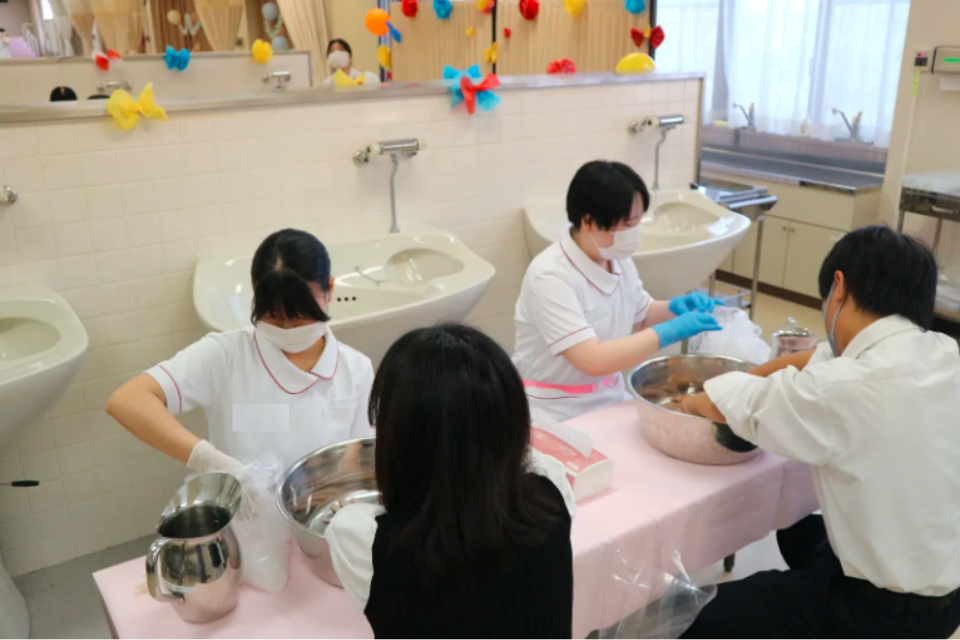 インタビュー】安城市医師会安城碧海看護専門学校 | オンライン家庭